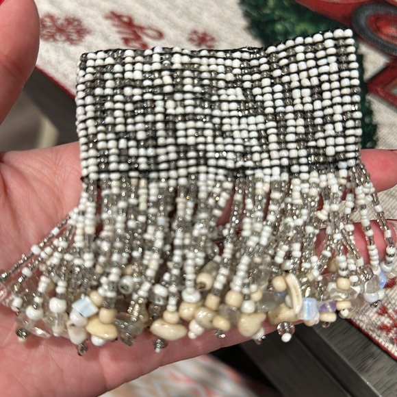Decorative tassel bracelets 💕 - Picture 3 of 3